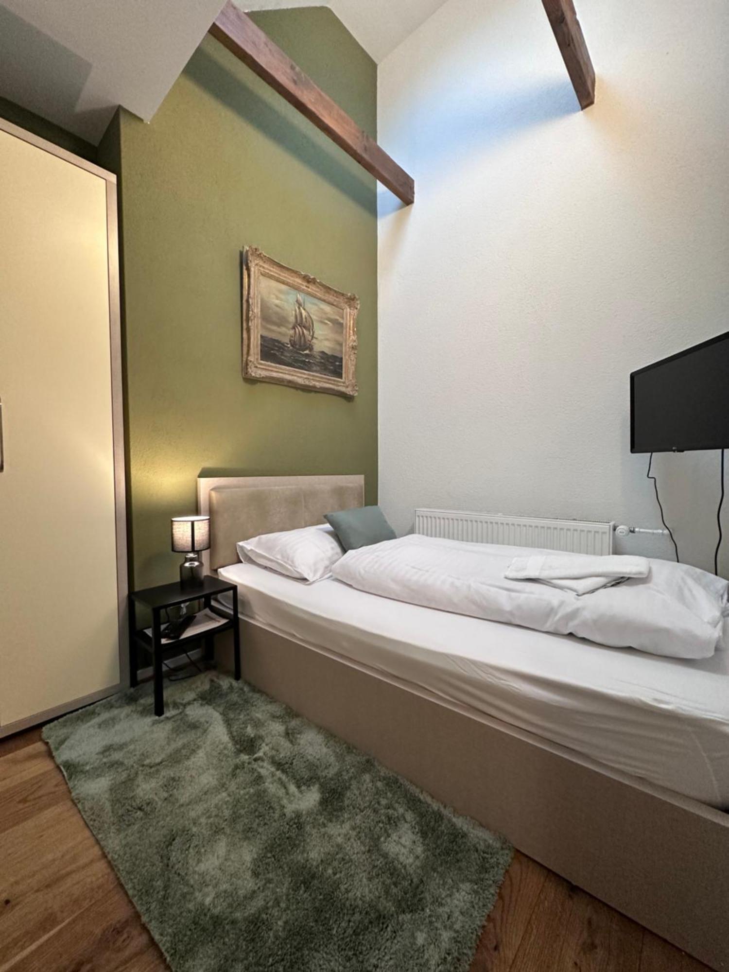 Welcome Hotel - Hellbuehl Self-Check-In Eksteriør bilde