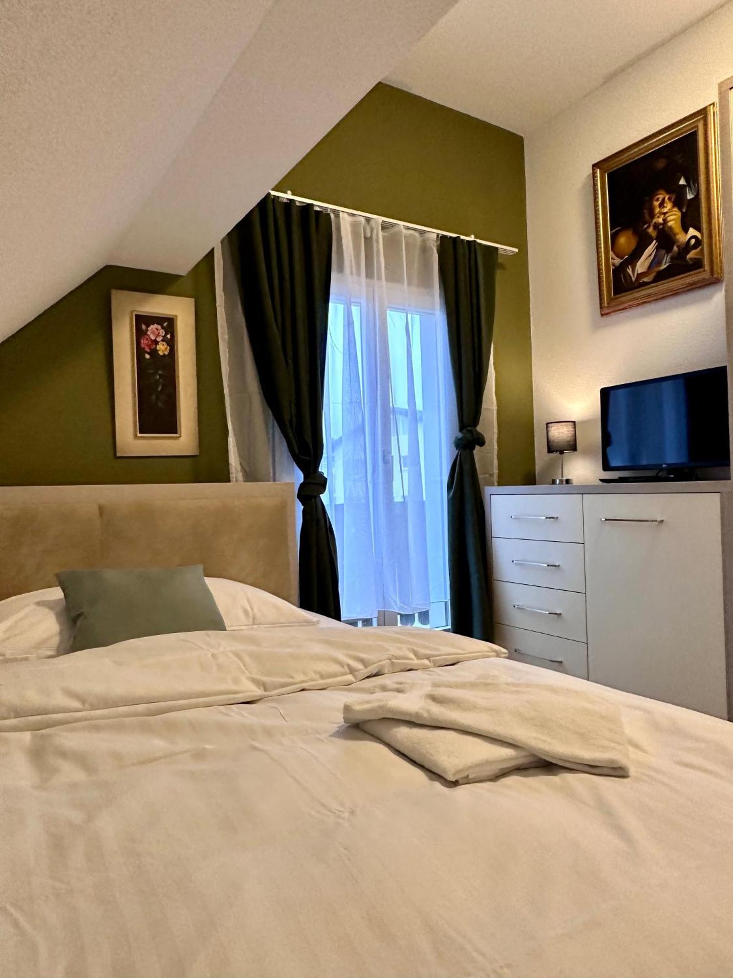 Welcome Hotel - Hellbuehl Self-Check-In Eksteriør bilde